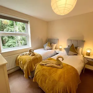 https://free-parking-rollsbrook-aprartment-10-min-walk-to-city-centre.tophotelsbath.com
