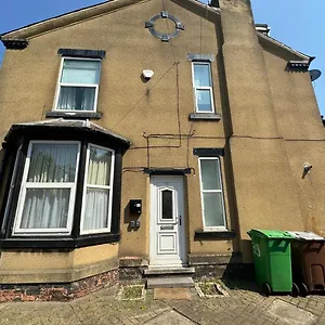 https://self-contained-ground-floor-flat.hotelsin-nottingham.com
